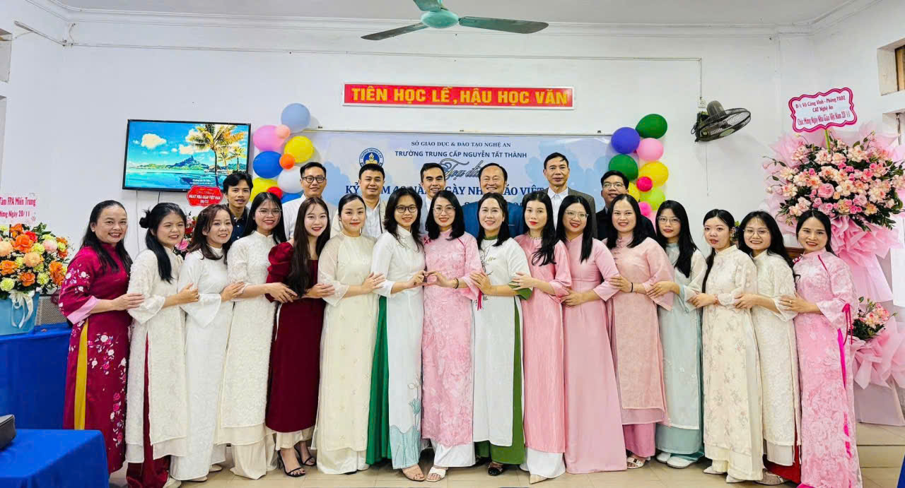 Tọa đàm chào mừng ngày nhà giáo việt nam 20/11