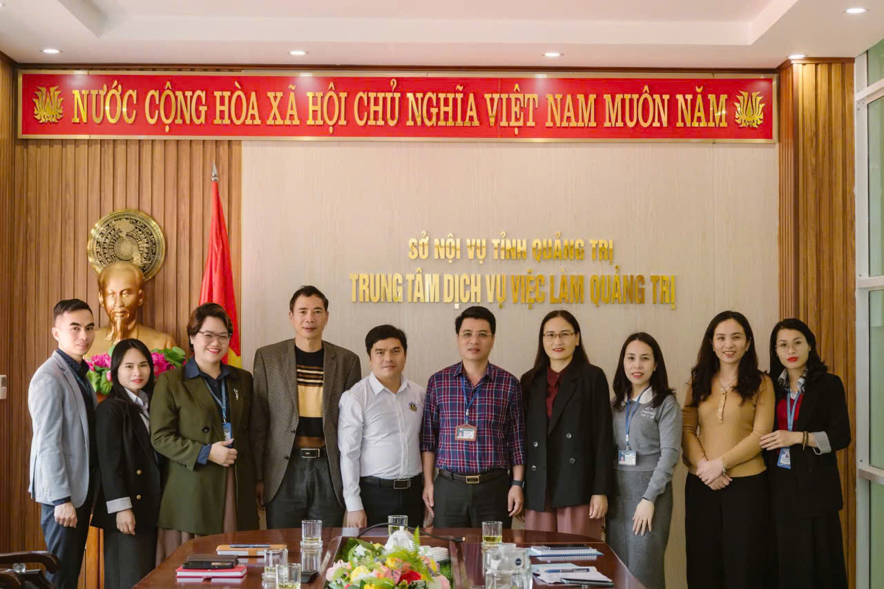 Trường Trung cấp Nguyễn Tất Thành tăng cường hợp tác với Trung tâm Dịch vụ việc làm tỉnh Quảng Trị: Đào tạo nghề gắn với việc làm, vì an sinh xã hội bền vững