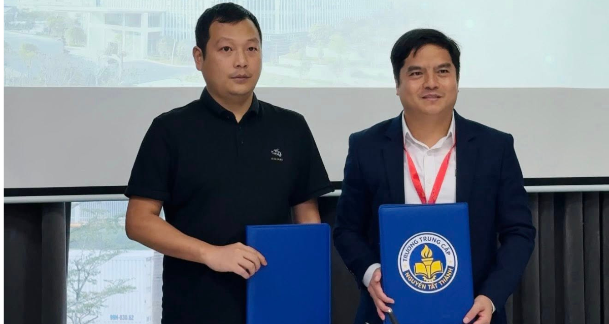 Trường Trung cấp Nguyễn Tất Thành ký kết hợp tác với Luxshare – ICT nhằm tạo điều kiện cho học sinh thực hành, thực tập trong môi trường công nghệ hiện đại, đồng thời mở rộng cơ hội việc làm và phát triển nghề nghiệp sau khi tốt nghiệp.