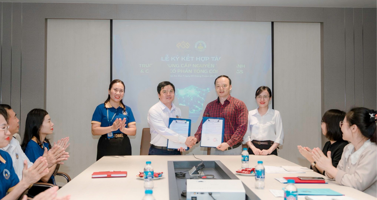 Trường Trung cấp Nguyễn Tất Thành ký kết hợp tác với Tổng Công ty PGS, tạo điều kiện cho học sinh thực hành, thực tập tại doanh nghiệp và được hỗ trợ giới thiệu việc làm sau tốt nghiệp, nâng cao cơ hội phát triển nghề nghiệp bền vững